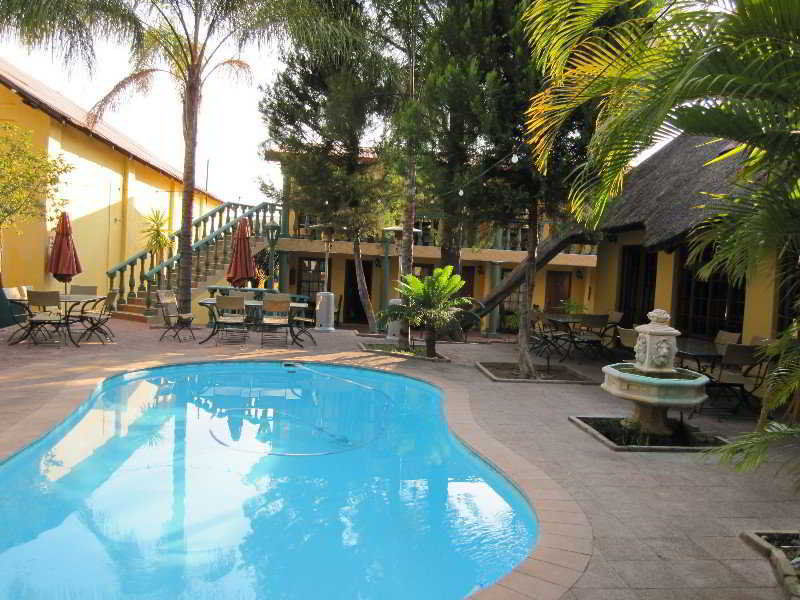 Makalani Hotel ツメブ エクステリア 写真